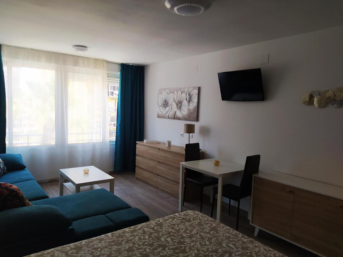 Recien Reformado, Fire Stick Amazon, Wifi, 2 Pers, Centrico, 20 M Playa Apartment Torremolinos Bagian luar foto