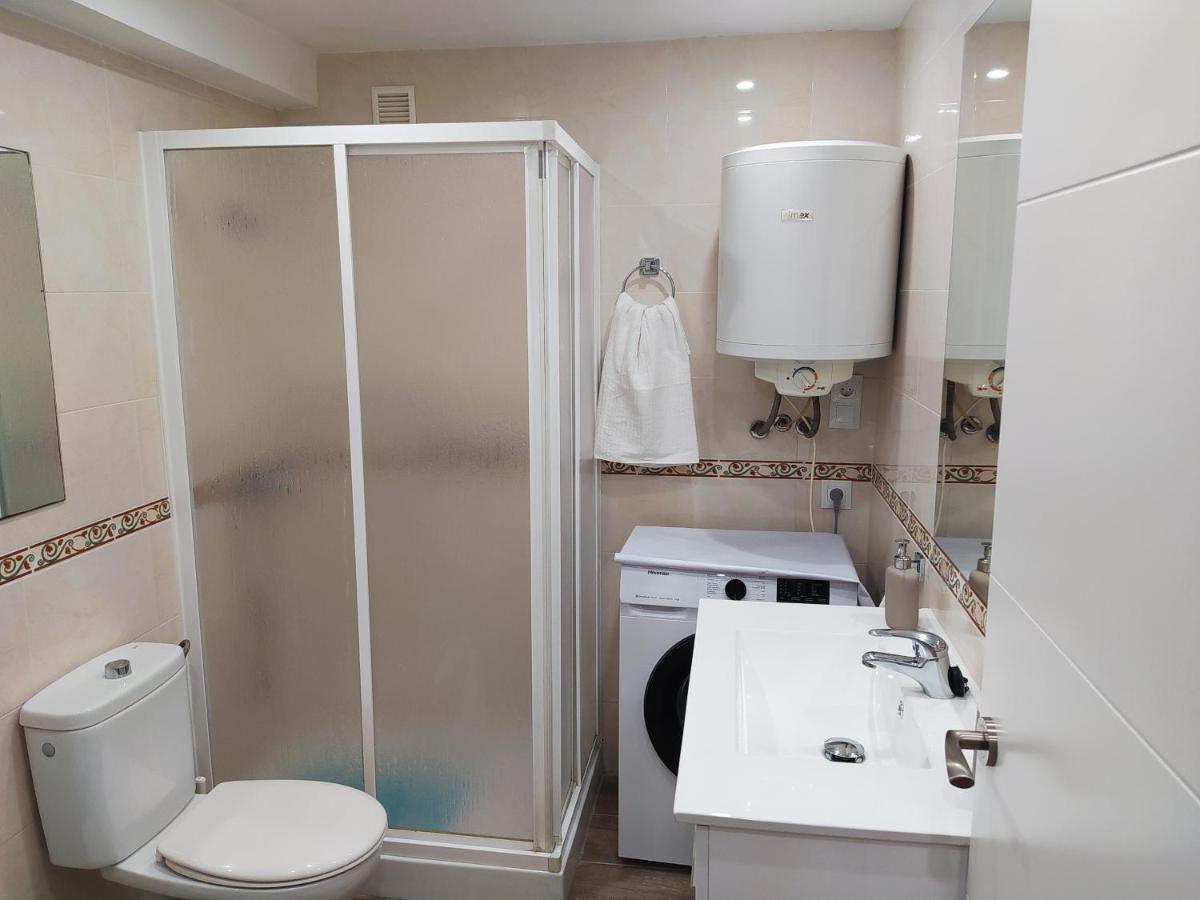 Recien Reformado, Fire Stick Amazon, Wifi, 2 Pers, Centrico, 20 M Playa Apartment Torremolinos Bagian luar foto